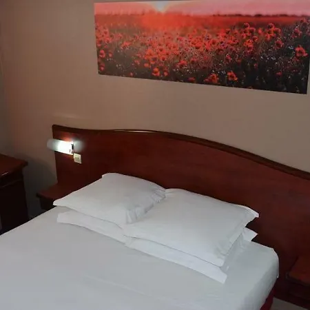 Brit Hotel Arras